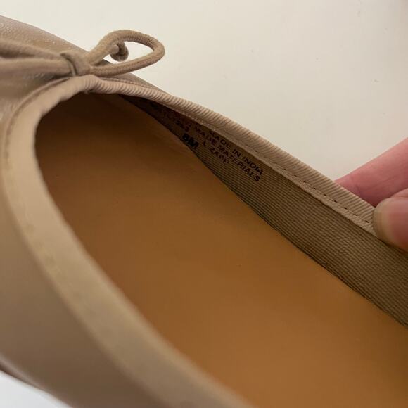 Franco Sarto ‘Zapp’ Women's 8 Nude Tan Leather Bow Ballet Flat Slip On Shoe - Picture 6 of 7